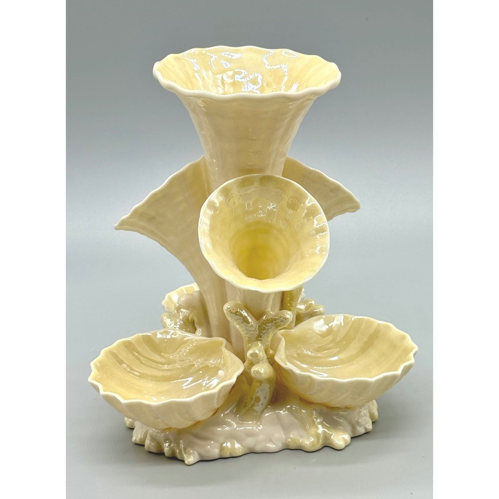 Belleek Shell Coral Epergne 4 Trumpet Marine Vase 6th Green Mark